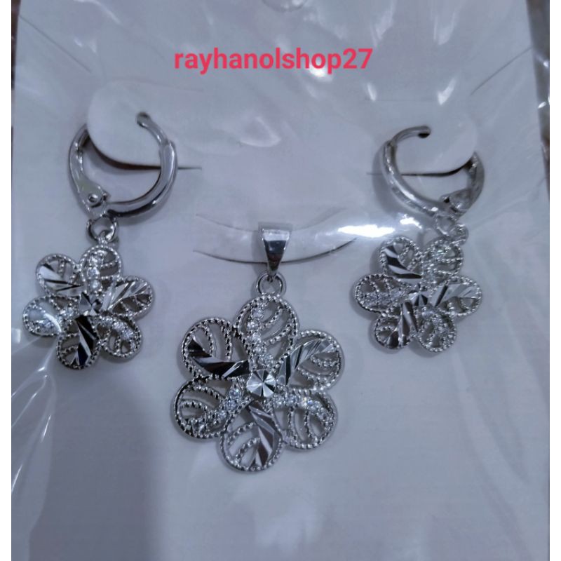 SET PERHIASAN WANITA DEWASA ANTING FLUS LIONTIN TITANIUM ANTI LUNTUR