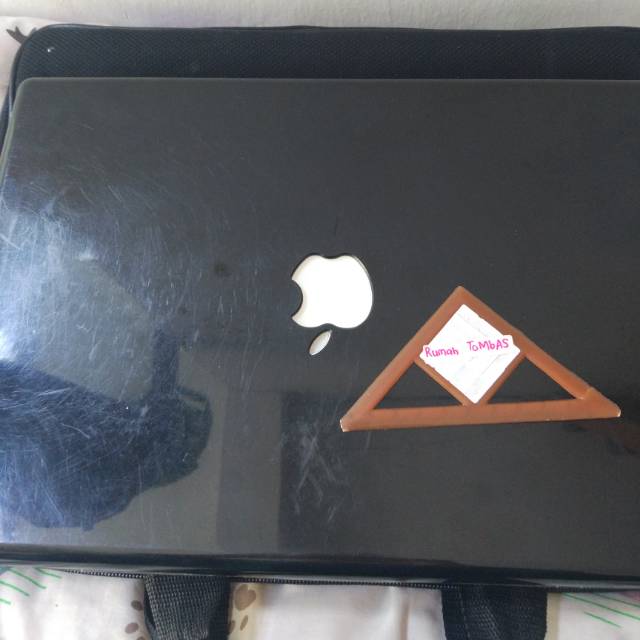 Laptop MacBook White Apple Mati Bekas Second iOs Apa Adanya Model A1181