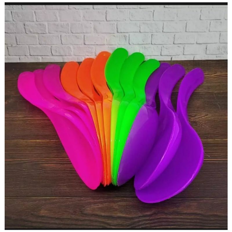 Centong nasi plastik pelangi 1 lusin