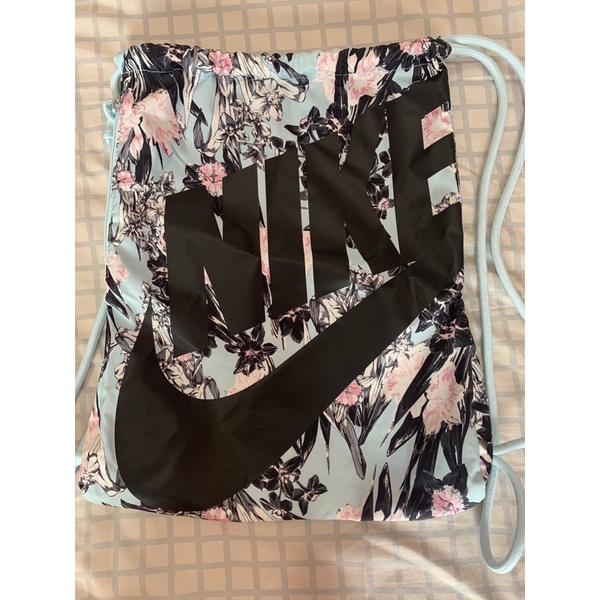 request preloved nike bag