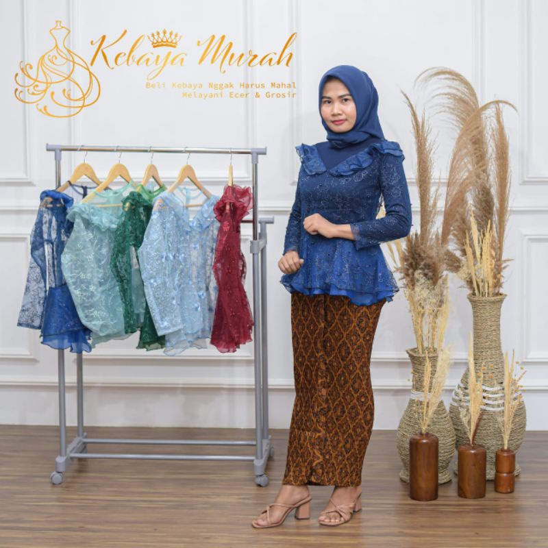 SET KEBAYA WISUDA NAVY/MARON