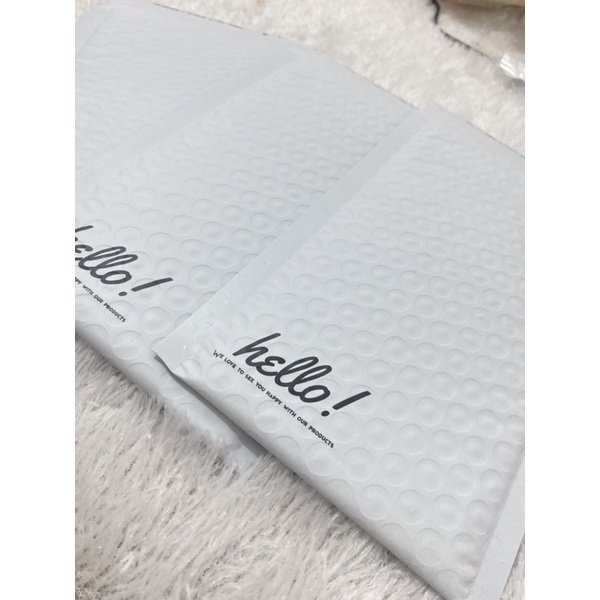 

Bubble Wrap Hello Putih Small