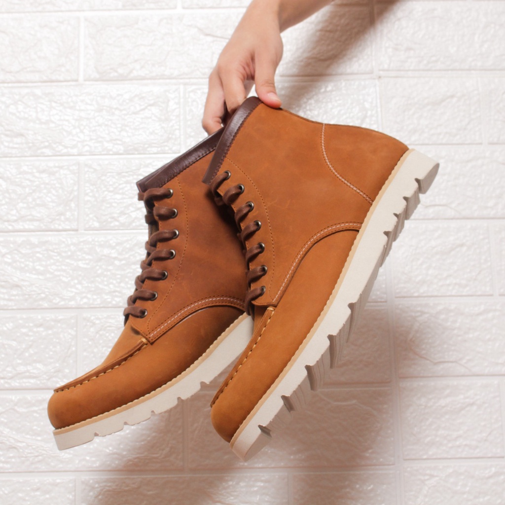 sepatu boot moctoe warna tan sepatu boot kulit crazyhorse sepatu kulit asli pria model Edgar