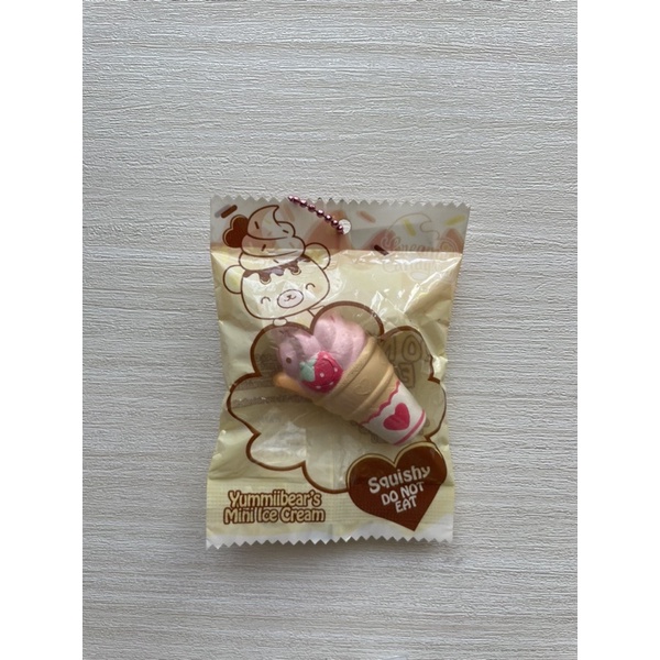Creamiicandy Yummiibear mini ice cream squishy