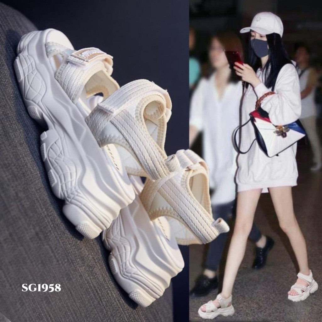 RESTOCK WYN SANDAL WEDGES GUNUNG FASHION KOREA SG1958