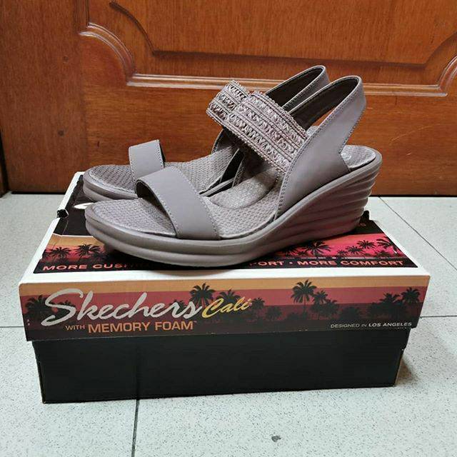 Sandal wedges wanita skechers cali coklat