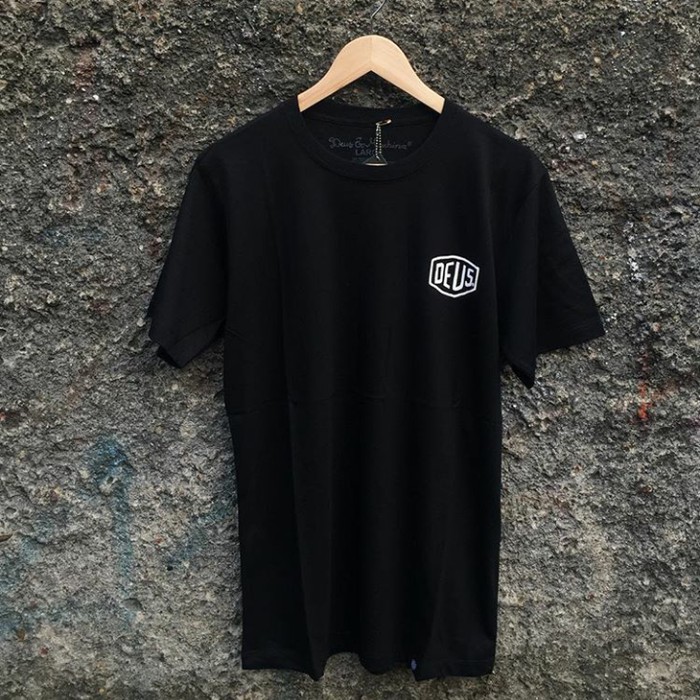  Kaos  Tshirt Baju Obral Combed 30S Distro LOGO KECiL DEUS  