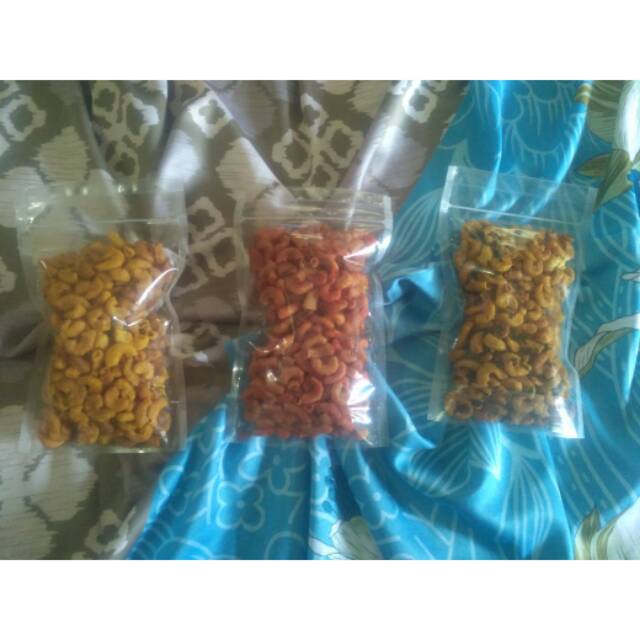 

Makaroni bantet pedas daun jeruk,keju,balado 100 gram