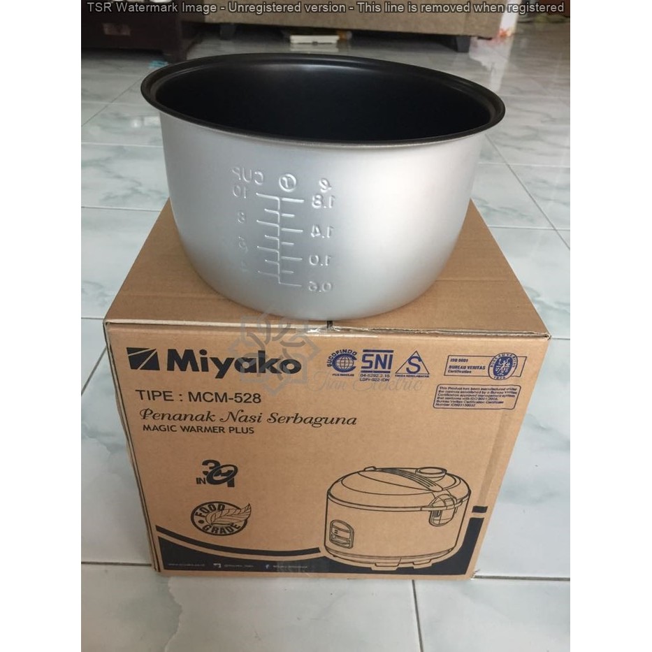 MIYAKO MCM-528 MagicCom / Rice Cooker