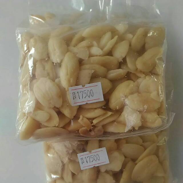 

Kacang kenari