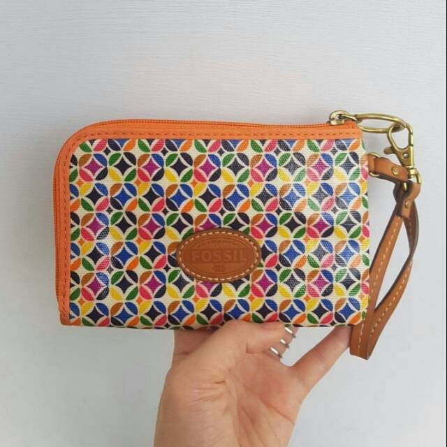 Minor defect dompet fossil keyper wrislet wallet