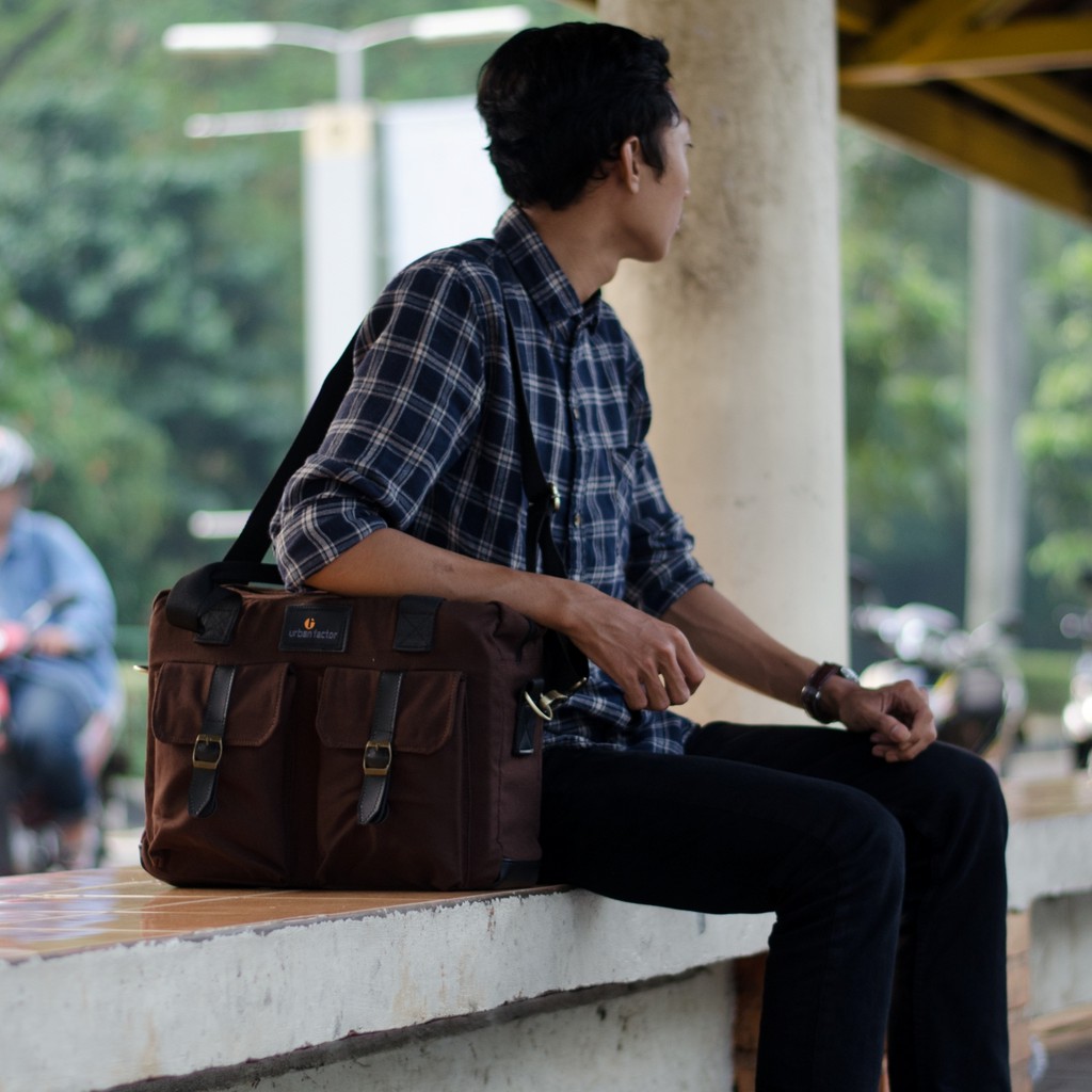 Busy Brown | Tas Slempang Laptop Messenger Pria Wanita Slingbag Original Baru | Urban Factor FORIND