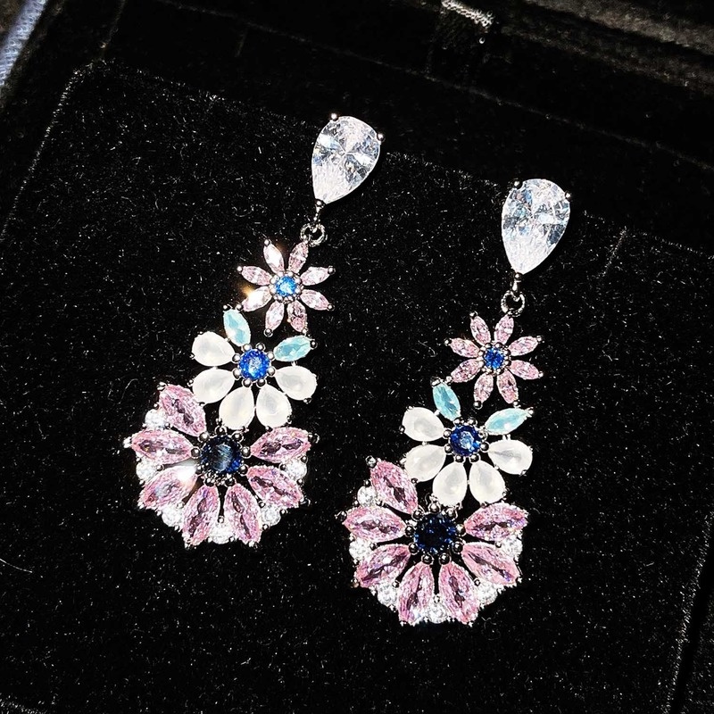 Fashion Pink Crystal Flower Silver Pin Eardrops