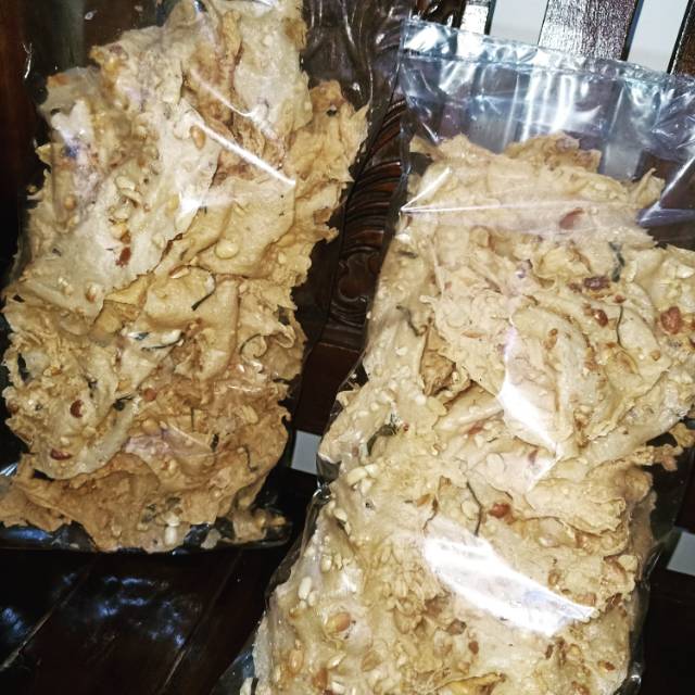 

Peyek Kacang Tanah, Peyek Kacang Ijo, Peyek Teri Jengki