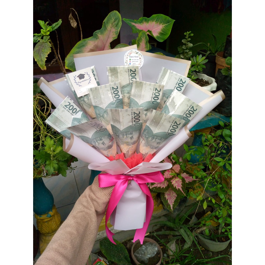 Buket Uang 20 ribu (Model A-08), Buket uang lembar 2 ribu, wisuda, dll