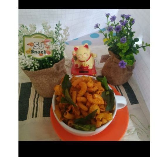 

Makroni Daun Jeruk 250 gr