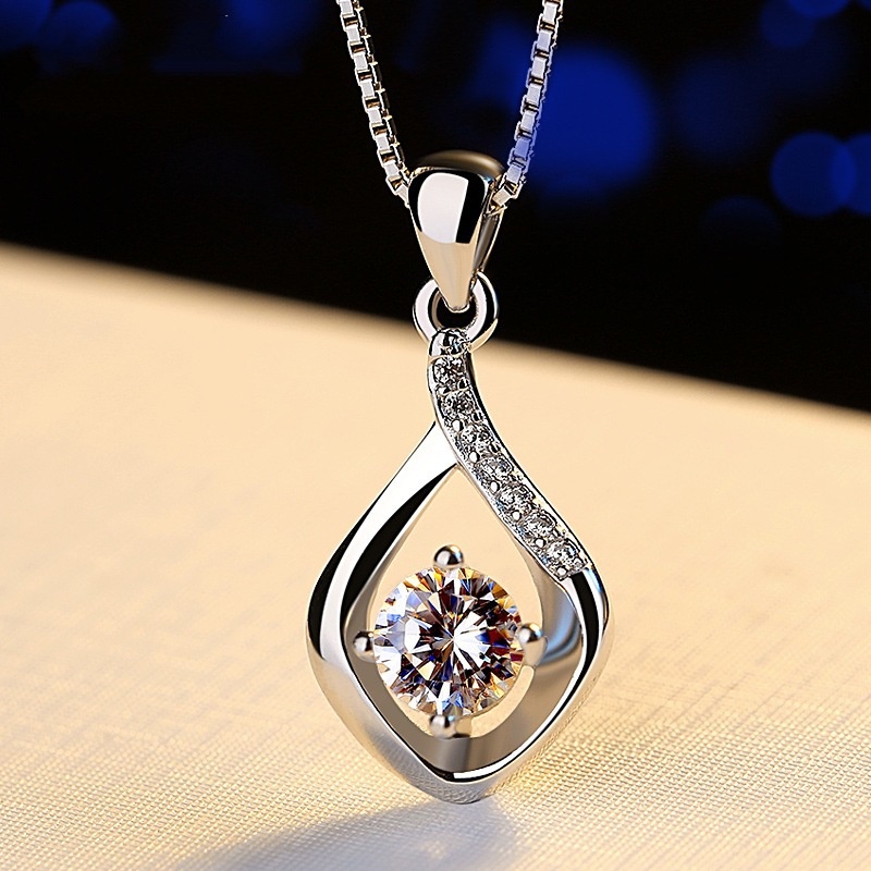 [Ready Stock]Stylish Water Drop Silver Plated Diamond Pendant Necklace