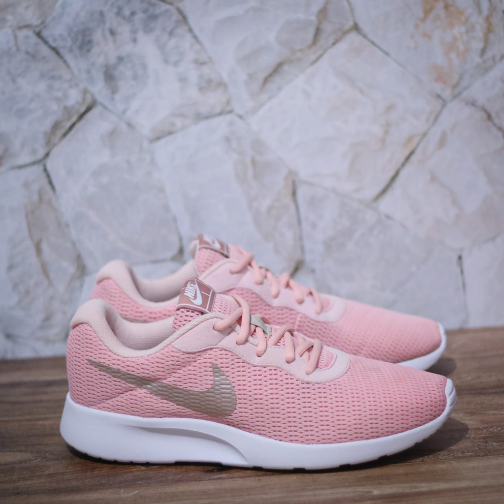 nike tanjun pink