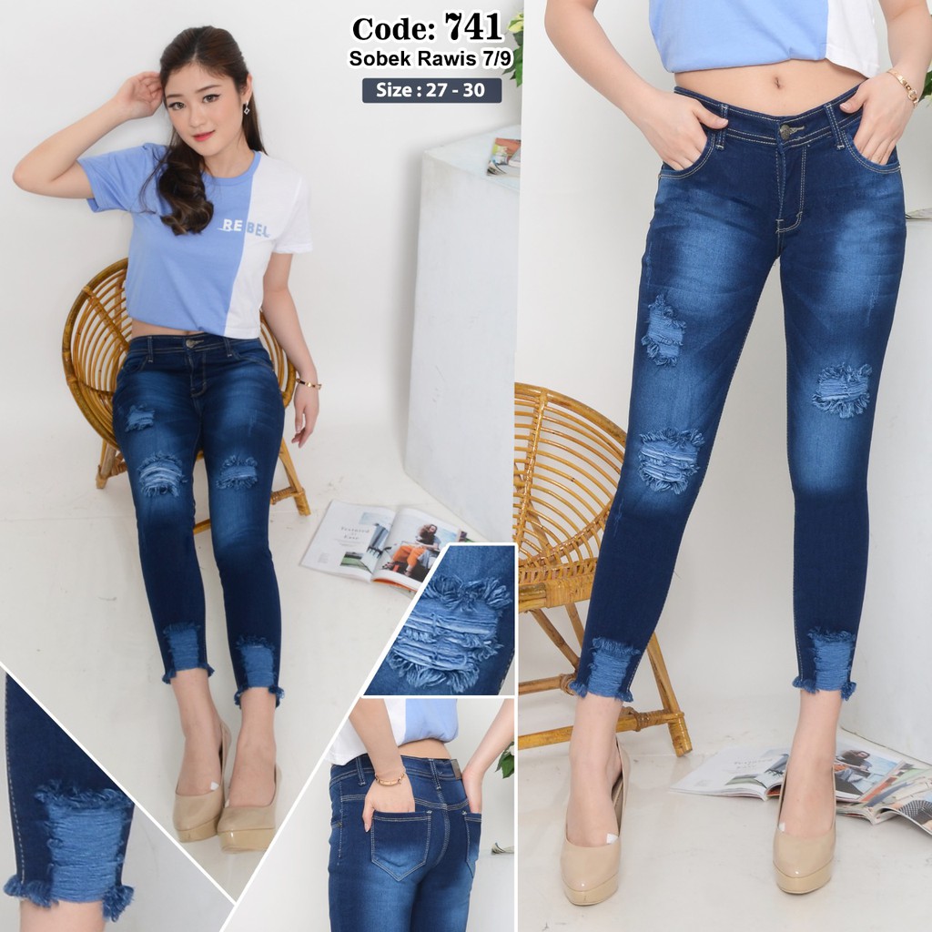 Celana Jeans Ripped 7/9 / Celana Ripped 7/9 /Celana Jeans Sobek 7/9 Wanita/Celana Jeans Sobek Rawis