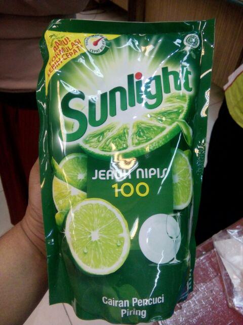 Sabun Cuci Piring Mama Lemon 780 Ml