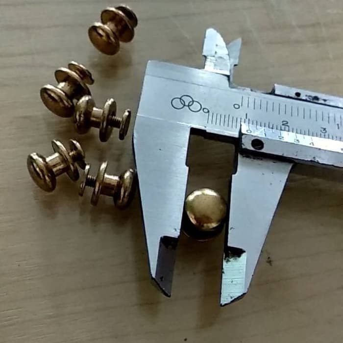 Baut Pentol 10 mm warna emas muda