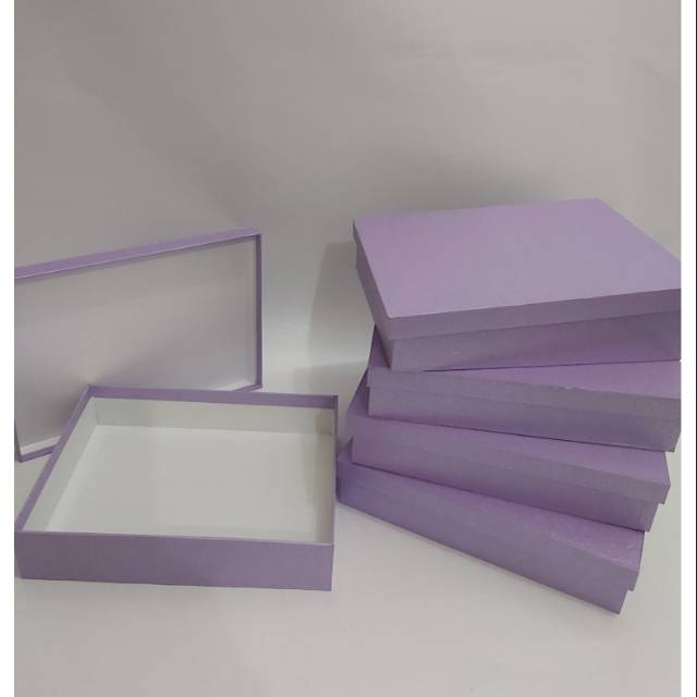 

Box ulang tahun,box hadiah,box accesories, box hantaran ,box wedding