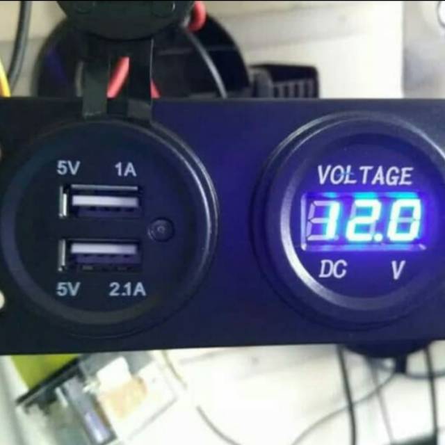 Usb charger dan volt meter