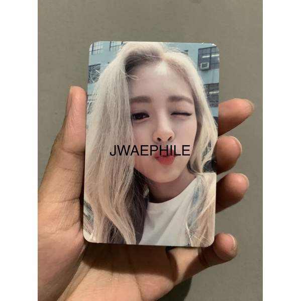 PC YUNA ITZY ICY POUT