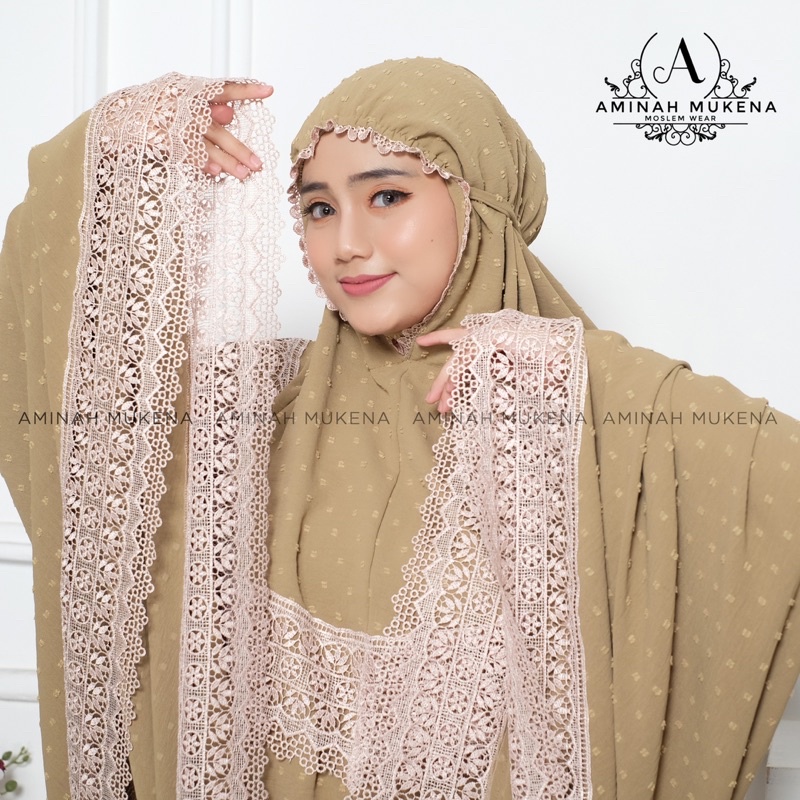 Mukena Dewasa Premium Jumbo Crinkle Uragiri Renda Mewah Aminah