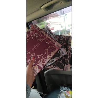 chain 2 la Bella series buttonscraves