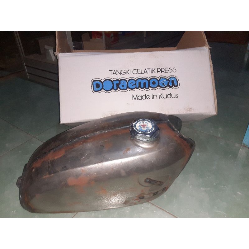 Tangki Full Pres Doraemon+Tutup Tangki Doraemon