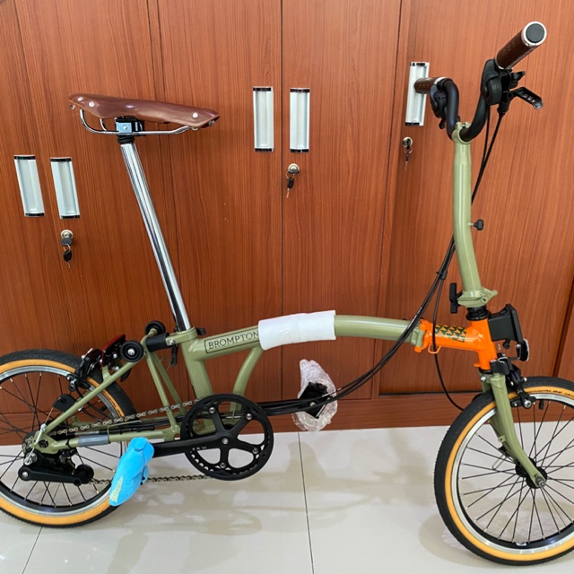 Sepeda brompton