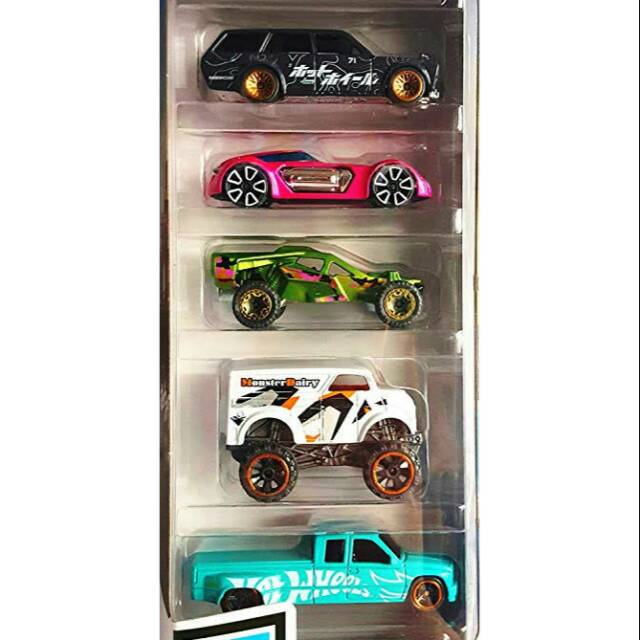 Hotwheels datsun wagon 2019