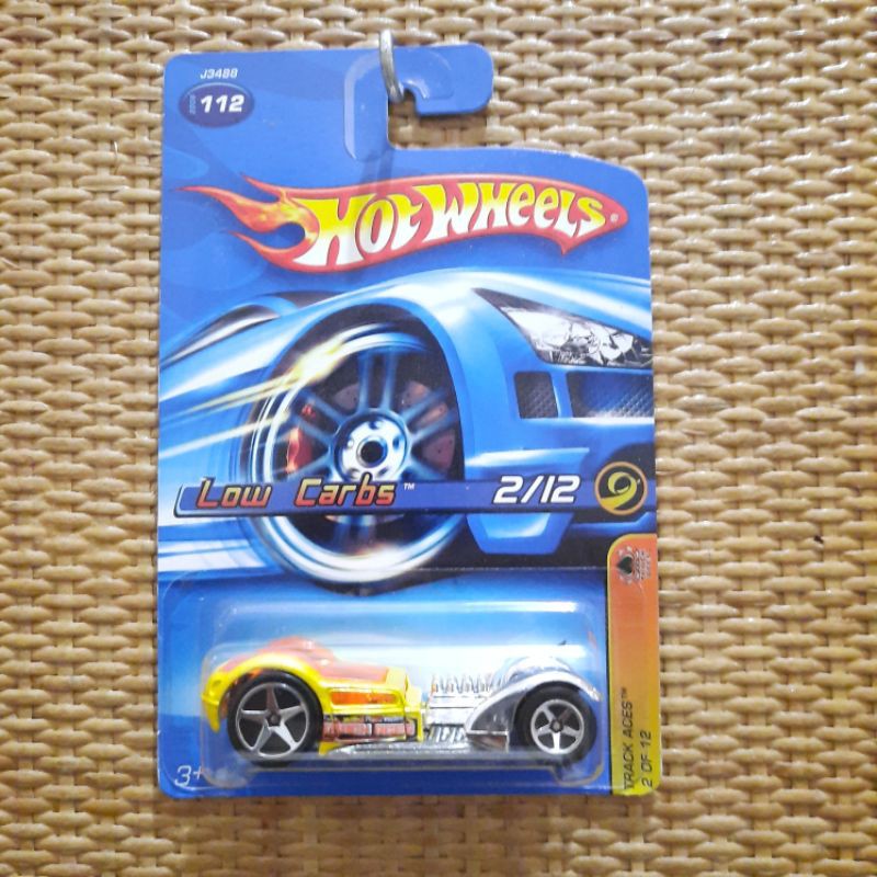 Hot wheels low carbs kuning hotwheels balap nissan skyline datsun bluebird wagon