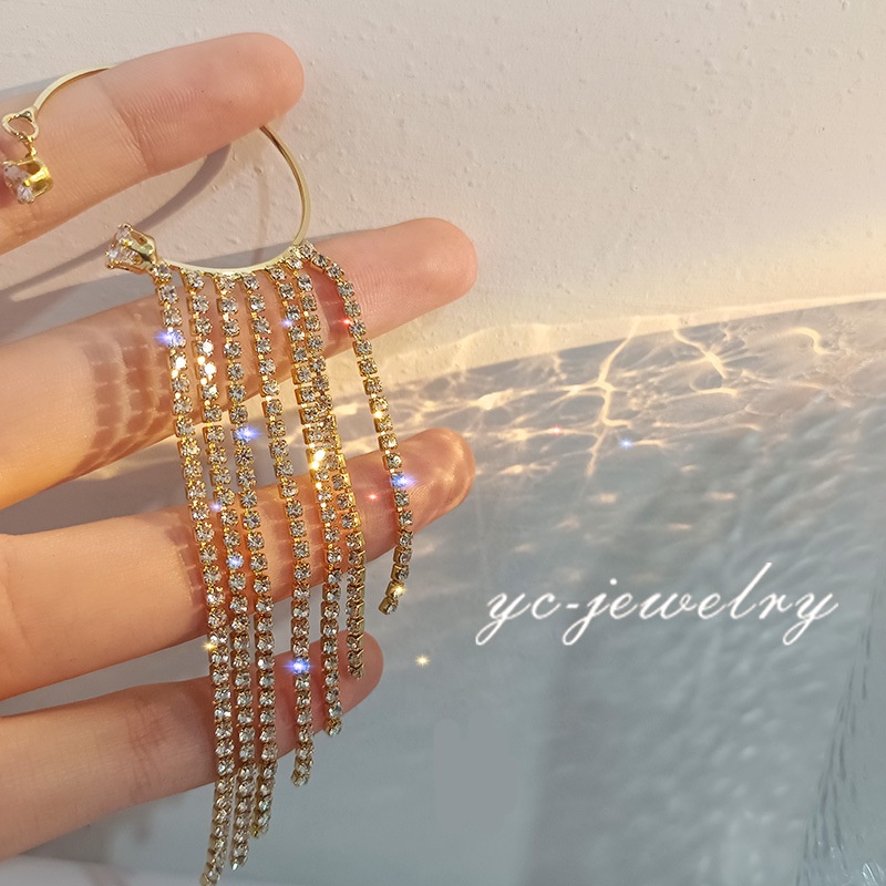 YEEZII Set Anting Kait + Klip Telinga Wanita Desain Kupu-Kupu Rumbai Rantai Emas / Silver Hias Mutiara