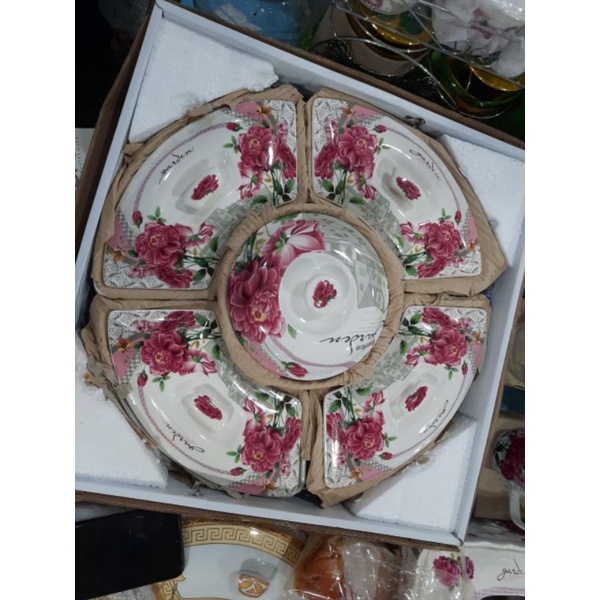 prasmanan bulat fiorenza motif mawar