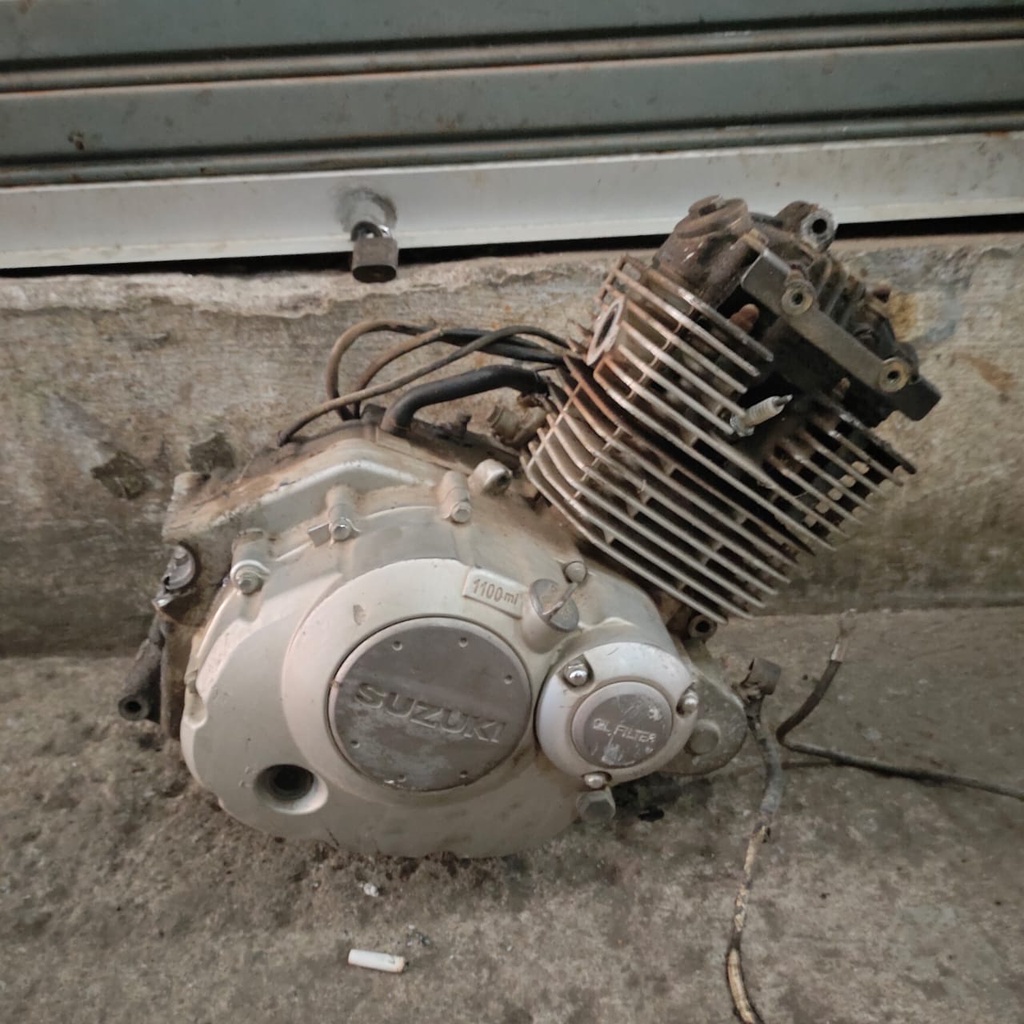 Mesin mesin copotan blok mesin Suzuki Thunder 125 original copotan motor