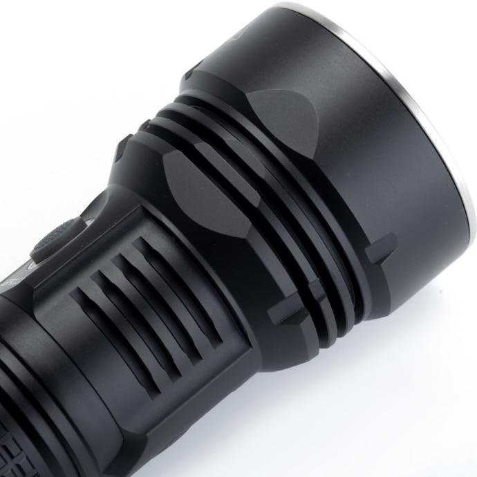 Astrolux FT02s / Mateminco TK04 4x XHP50.2 11000Lumens 546M