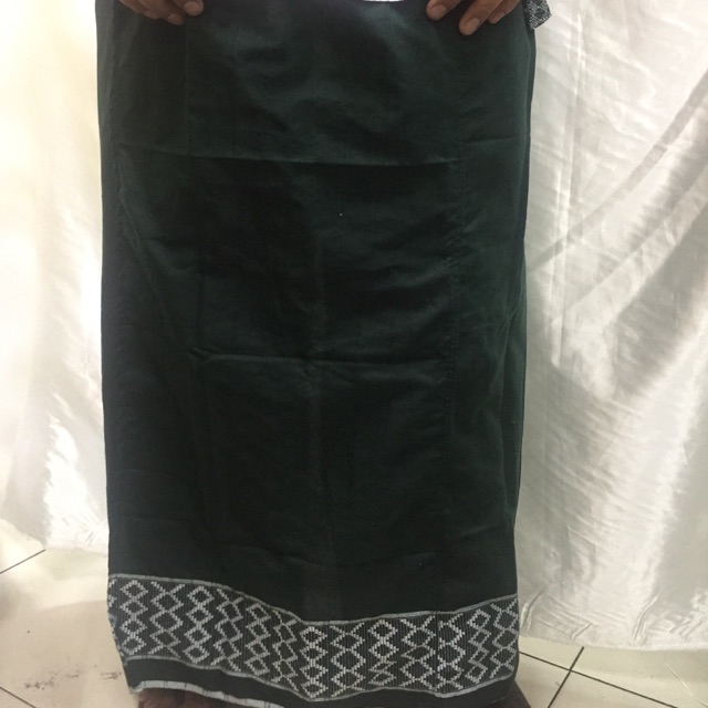 Sarung celana songket