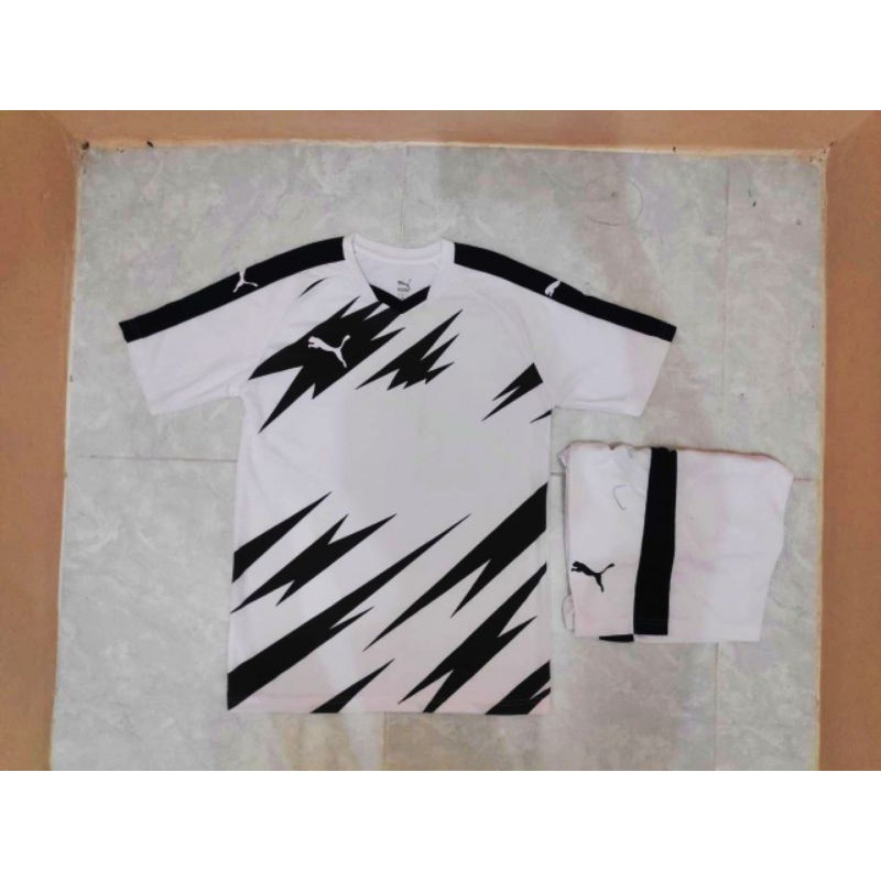 PUMA BVB PUTIH HITAM KOSTUM FUTSAL JERSEY KAOS BAJU BOLA SETELAN STELAN 26sport
