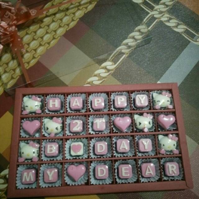 

Coklat praline alfabet