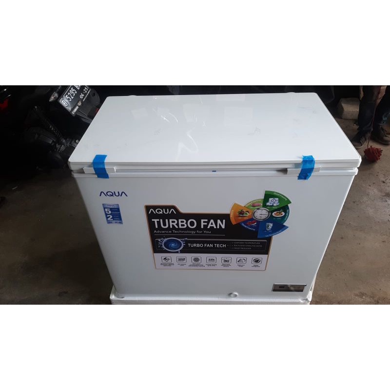 Chest freezer AQUA AQF 220 TF Pintu Kaca Anti Gores 210 Litr Turbo Fan