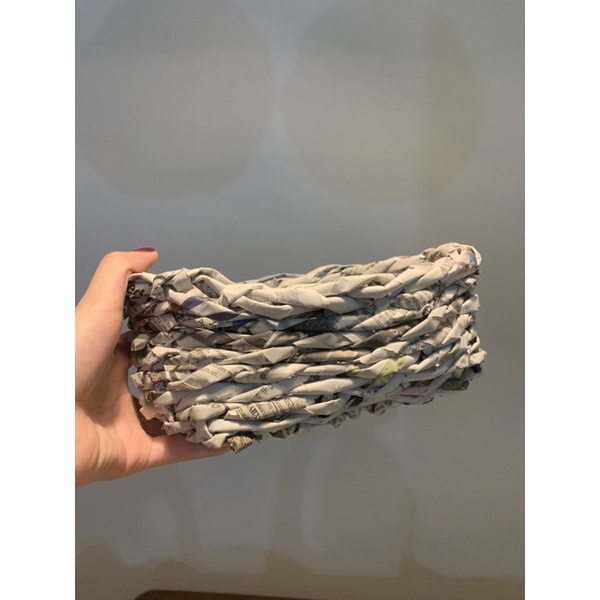 

KERAJINAN KERANGJANG ANYAM KORAN