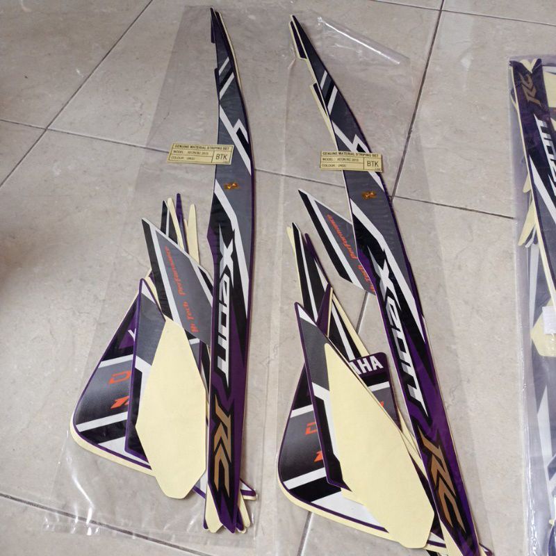 striping stiker les body Yamaha Xeon RC 2013 ungu