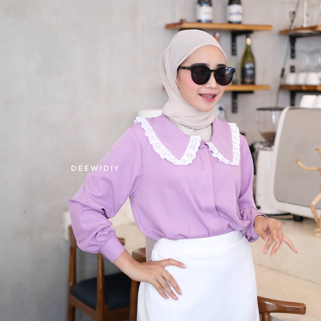 BLOUSE COLLAR KOREA BAJU KERJA WANITA DENGAN AKSEN LACE - JUKYUNG BLOUSE DEEWIDIY