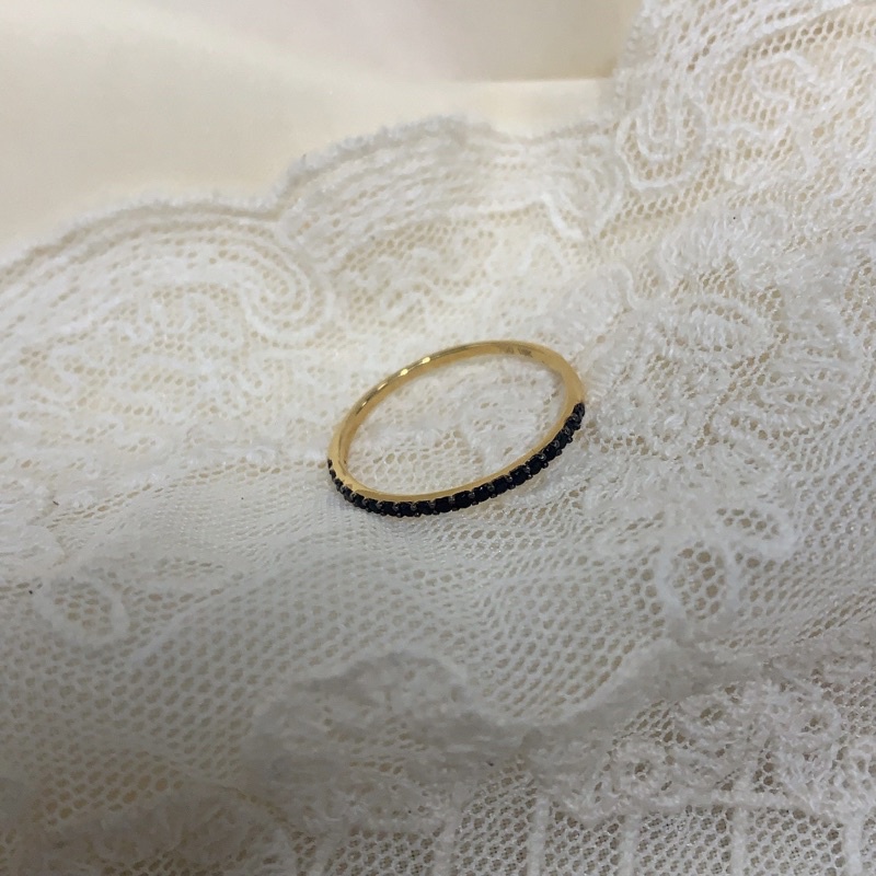 CINCIN LISTRING HITAM