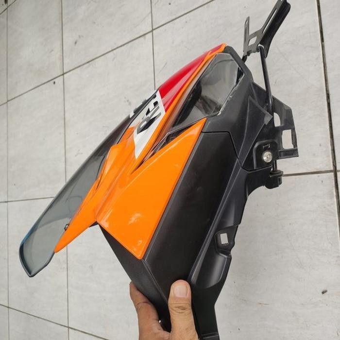 HEADLAMP LAMPU DEPAN REFLECTOR COVER LAMPU WINDSHIELD BATOK LAMPU BRACKET STAY COMP LAMPU CBR 150 R