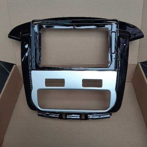 Frame Head Unit Android Innova Type V 2011 - 2015 Frame 9 inch Innova Head Unit Android innova