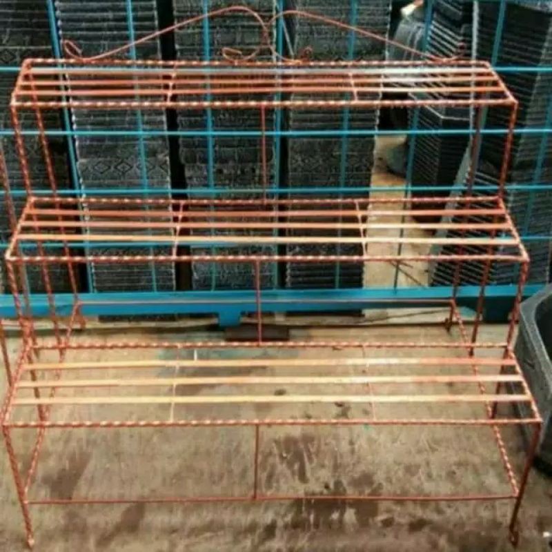RAK BESI SUSUN 3-rak besi susun 3 untk pot tanaman hias