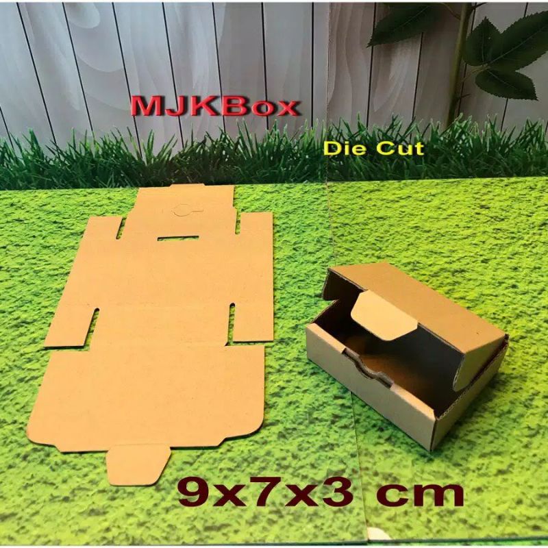 kardus karton Uk. 9x7x3 cm........Die Cut/Pizza-1